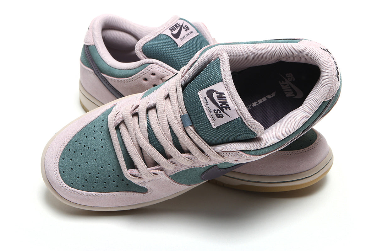 Nike SB - Dunk Low Pro
Style # HQ1625-300
Color : Mineral Slate / Dark Raisin / Particle Rose