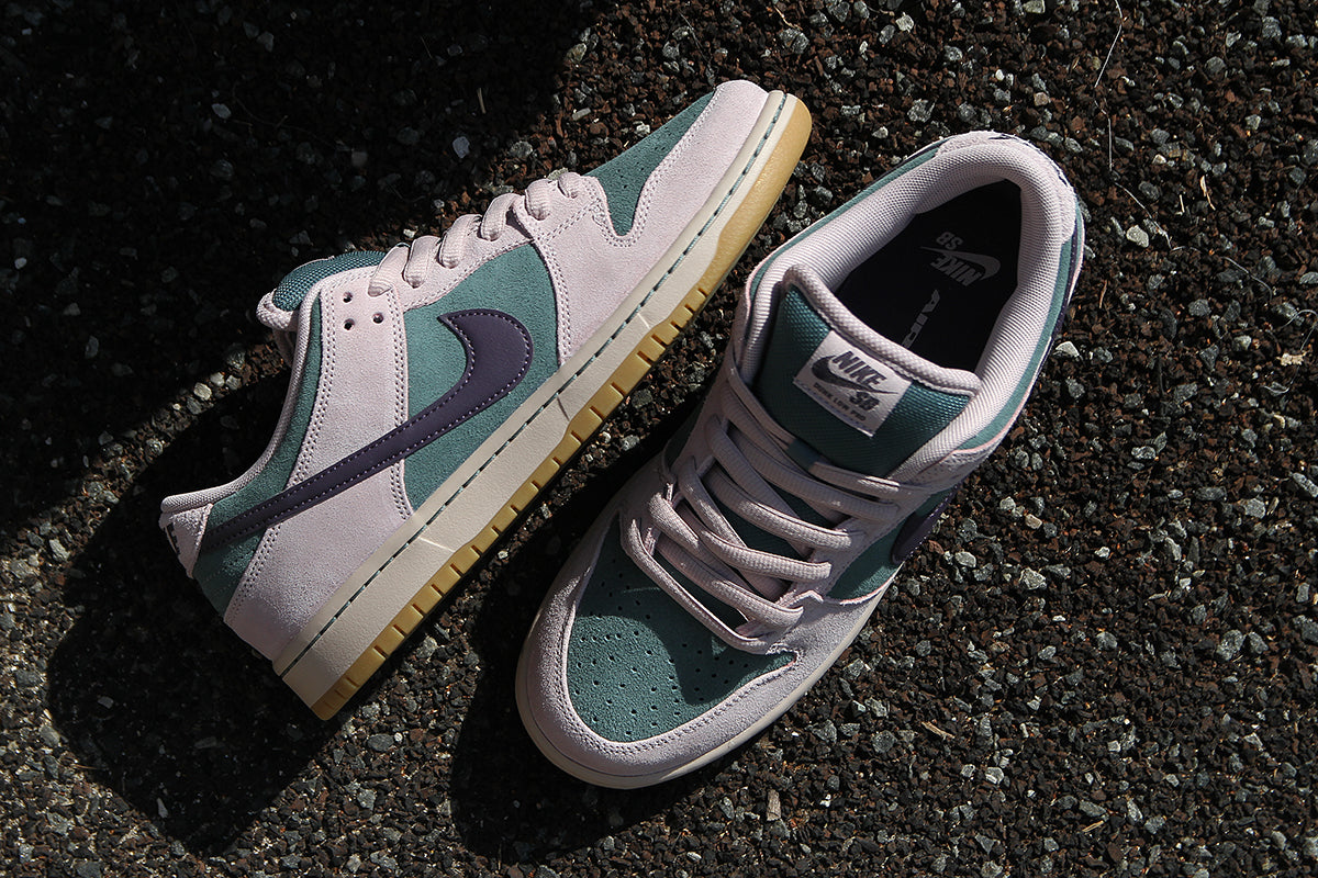 Nike SB - Dunk Low Pro
Style # HQ1625-300
Color : Mineral Slate / Dark Raisin / Particle Rose