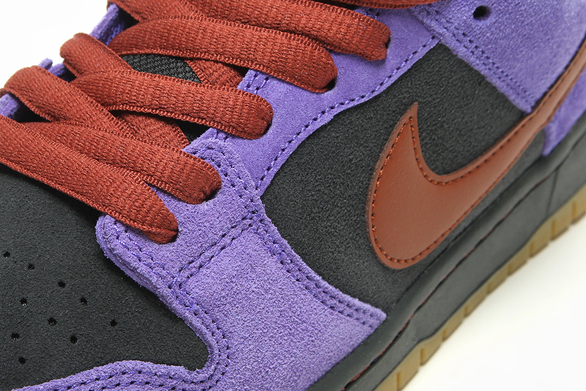 Nike SB - Dunk Low Pro
Style # HQ1625-500
Color : Persian Violet / Cinnamon / Off Noir