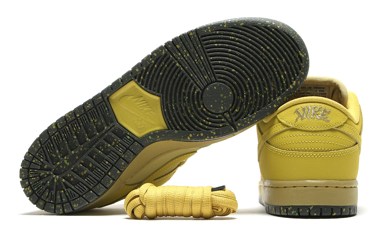 Nike SB - Dunk Low Pro
Style # IO0427-300
Color : Saffron Quartz / Pear