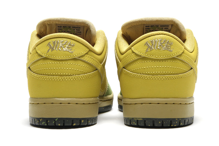 Nike SB - Dunk Low Pro
Style # IO0427-300
Color : Saffron Quartz / Pear