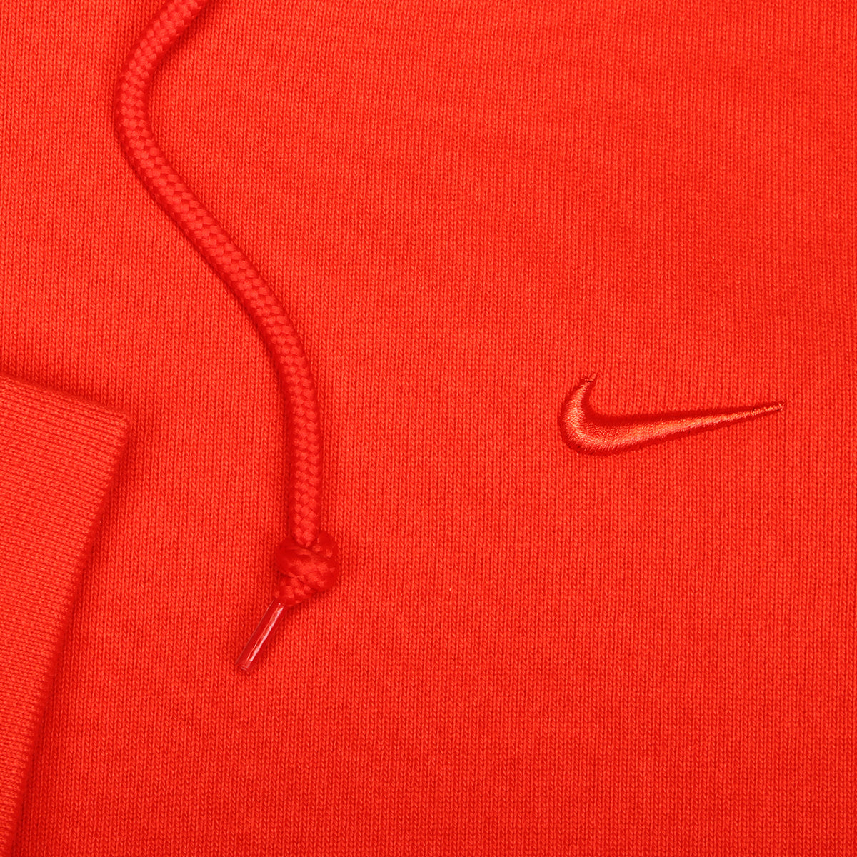 Nike - Energy Fleece Hoodie
Style # IO8747-696
Color : LT Crimson