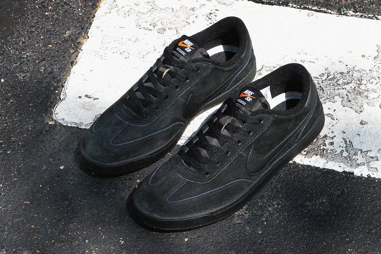 Nike SB - FC Classic
Style # 909096-002
Color : Black / Black / Vivid Orange