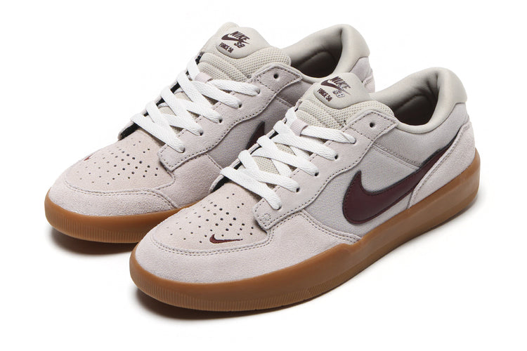 Nike SB - Force 58
Style # DV5477-203
Color : Cream II / Burgundy Crush / Gum Light Brown