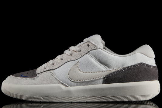 Nike SB - Force 58
Style # IQ8398-001
Color : Phantom / LT Orewood Brown / Pencil Point