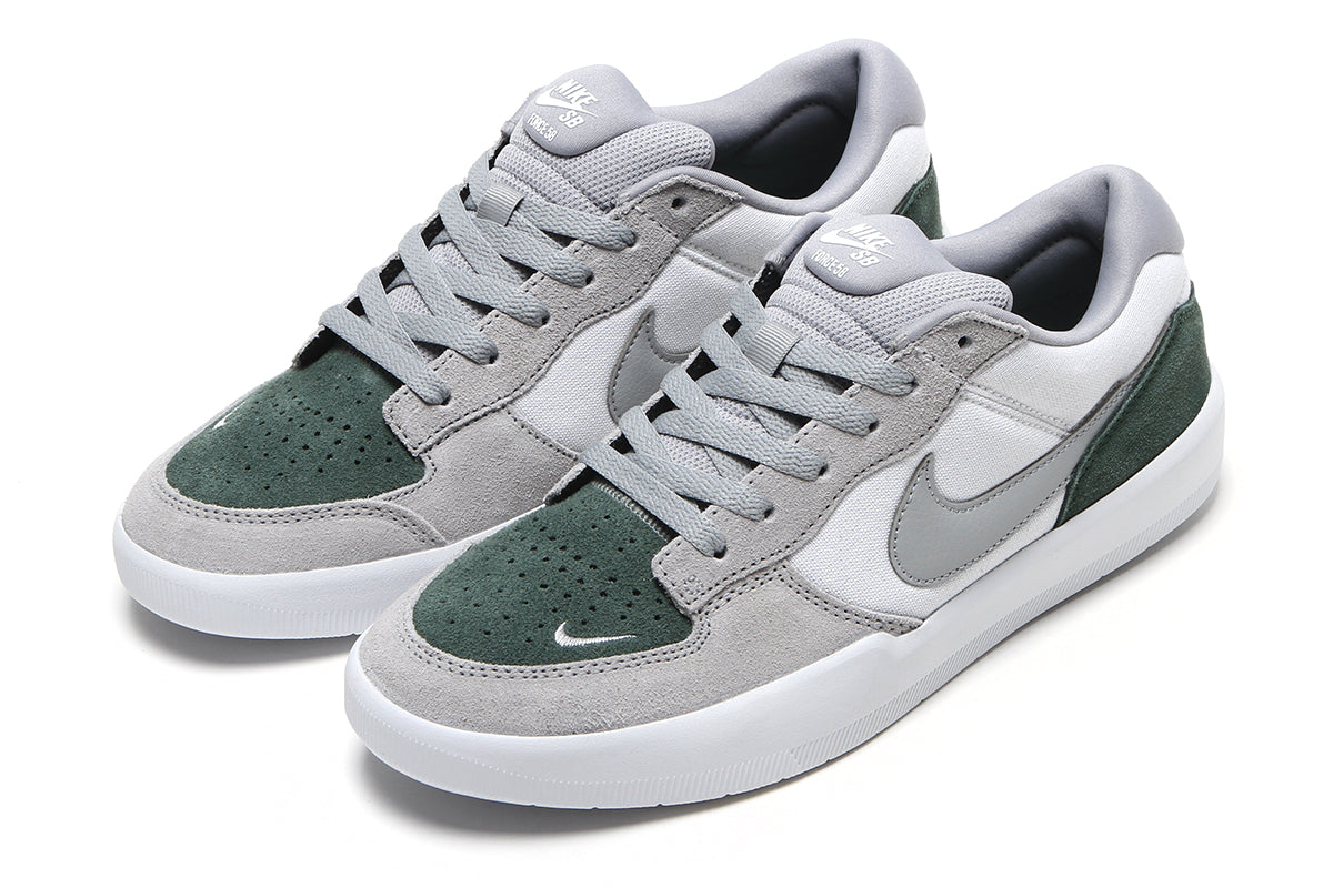 Nike SB - Force 58
Style # DV5477-105
Color : White / FLT Silver / Fir
