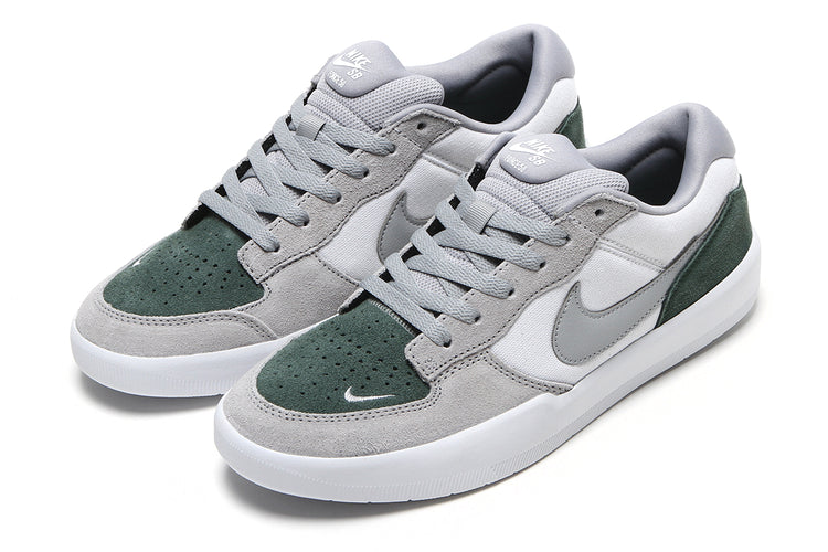 Nike SB - Force 58
Style # DV5477-105
Color : White / FLT Silver / Fir
