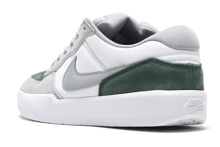 Nike SB - Force 58
Style # DV5477-105
Color : White / FLT Silver / Fir