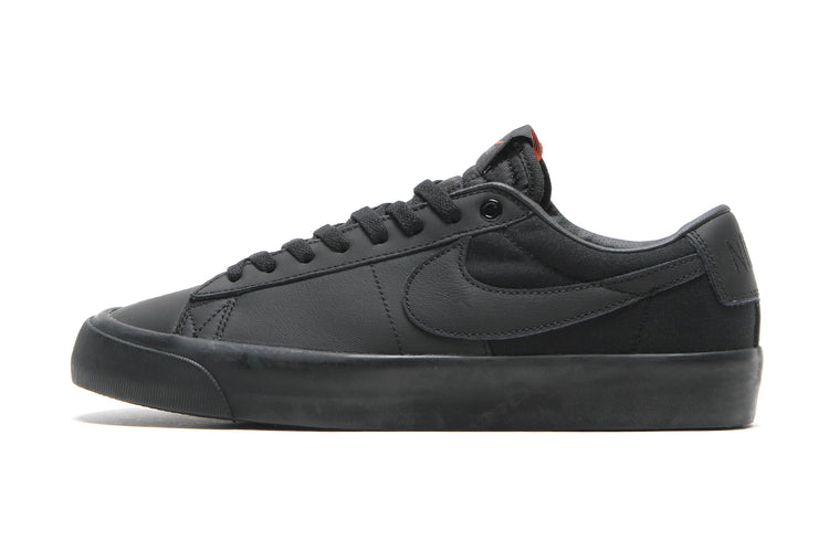 Nike SB | Zoom Blazer Low Pro GT
Style # DR9099-001
Color : Black