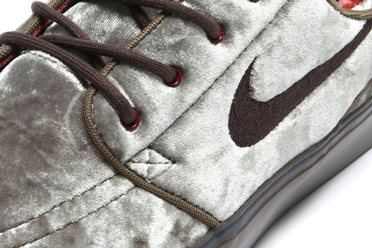 Nike SB | Zoom Janoski OG+ SE Medium Olive / Velvet Brown / Baroque Brown