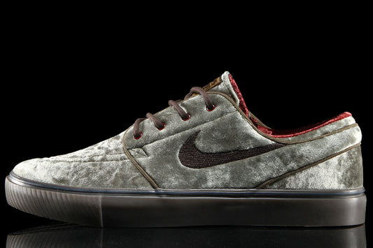 Nike SB | Zoom Janoski OG+ SE Medium Olive / Velvet Brown / Baroque Brown