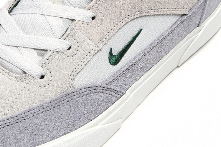 Nike SB | Malor Platinum Tint Fur Wolf Grey