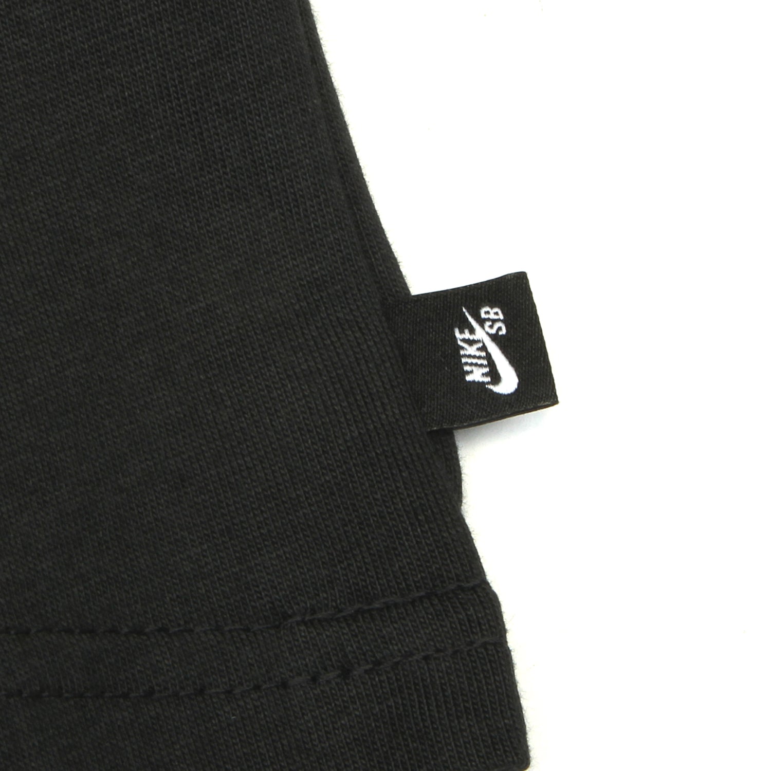 Nike SB - Max90 Char T-Shirt
Style # HV2188-045
Color : Off Noir