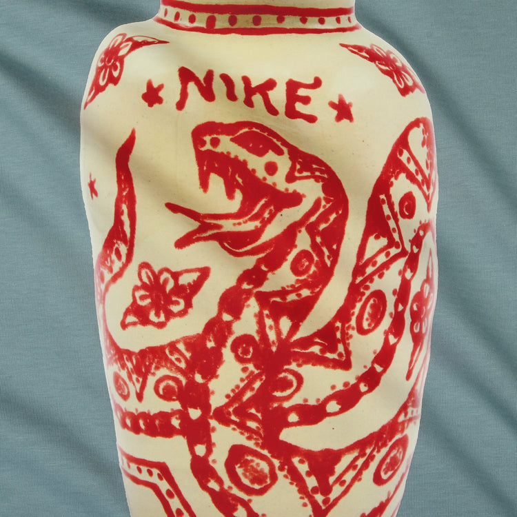 Nike SB - Max90 Vase T-Shirt
Style # HV2201-017
Color : Cannon