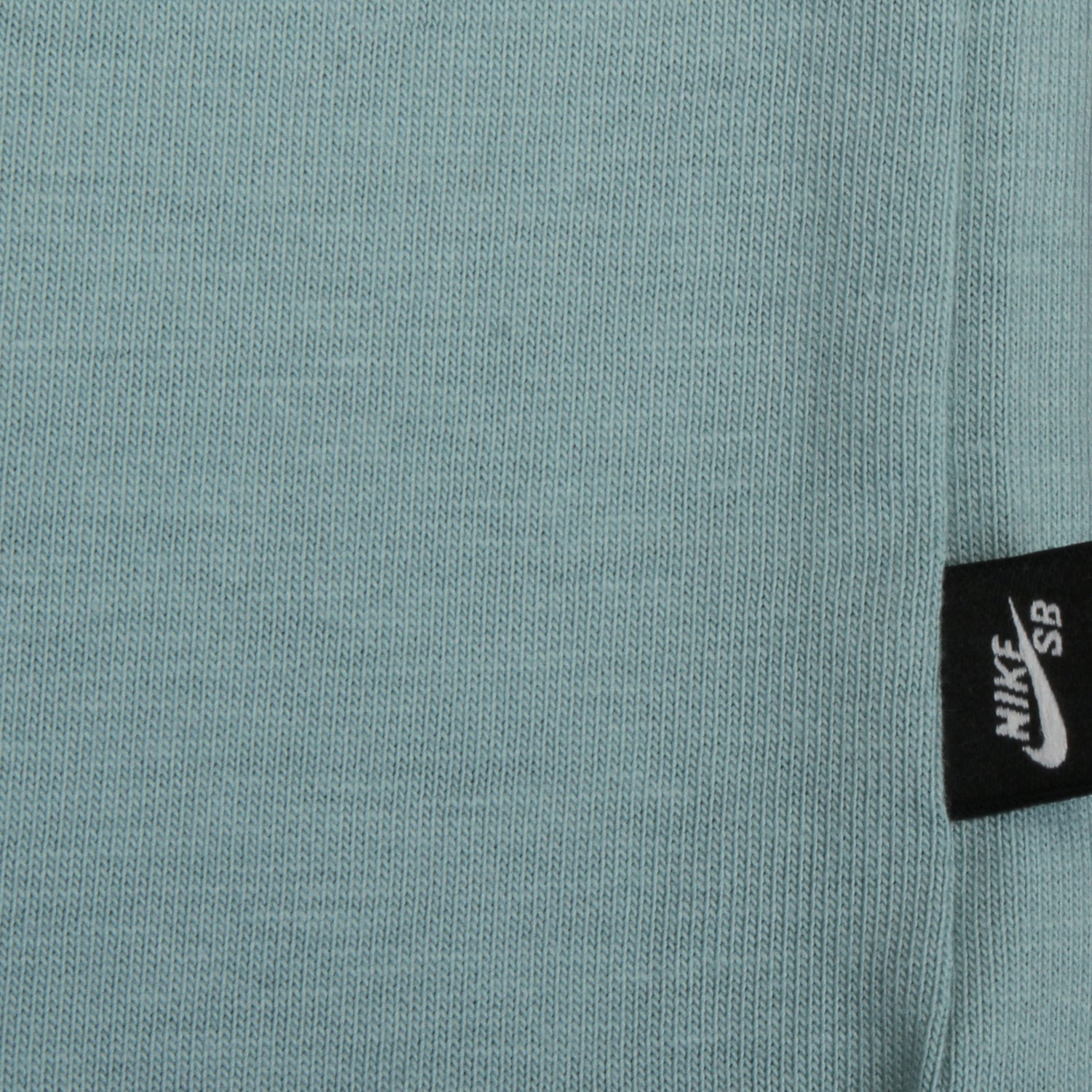 Nike SB - Max90 Vase T-Shirt
Style # HV2201-017
Color : Cannon