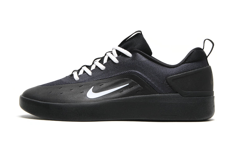 Nike SB - Zoom Nyjah 4
Style # FQ1273-002
Color : Black / White