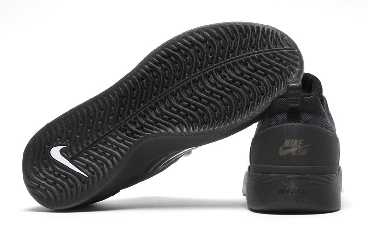 Nike SB - Zoom Nyjah 4
Style # FQ1273-002
Color : Black / White