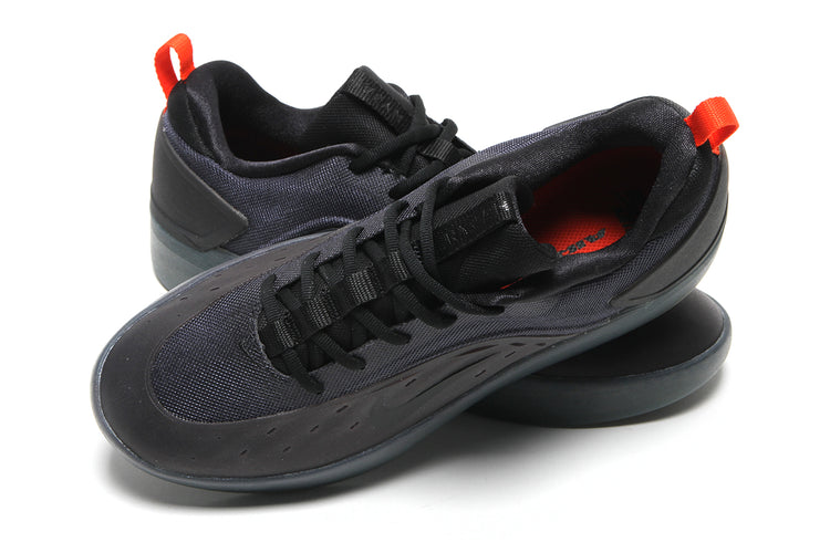 Nike SB - Zoom Nyjah 4
Style # FQ1273-003
Color : Cool Grey / White / Wolf Grey
