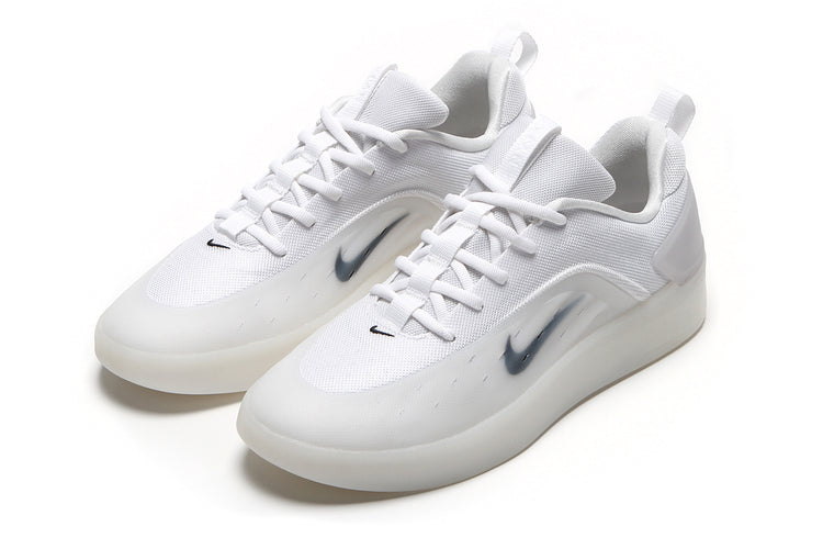 Nike SB - Zoom Nyjah 4
Style # FQ1273-100
Color : White / Black