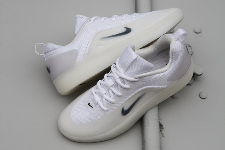 Nike SB - Zoom Nyjah 4
Style # FQ1273-100
Color : White / Black