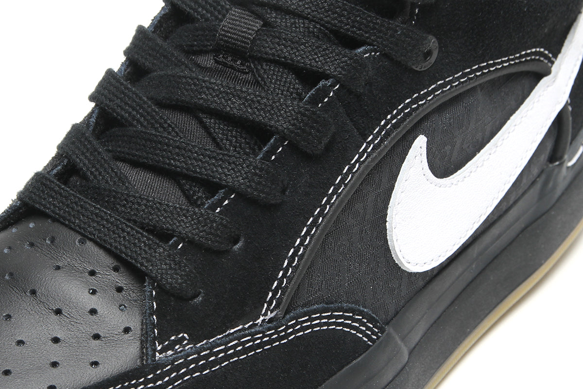 Nike SB - React Leo
Style # DX4361-005
Color : Black / White / Gum