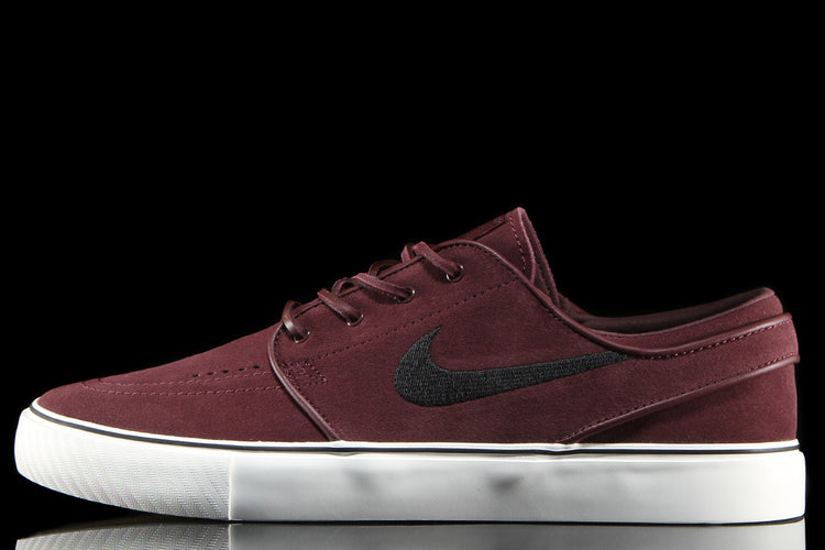 Nike SB | Zoom Janoski OG+
Style # FD6757-602
Color : Burgundy Crush / Black / Sail