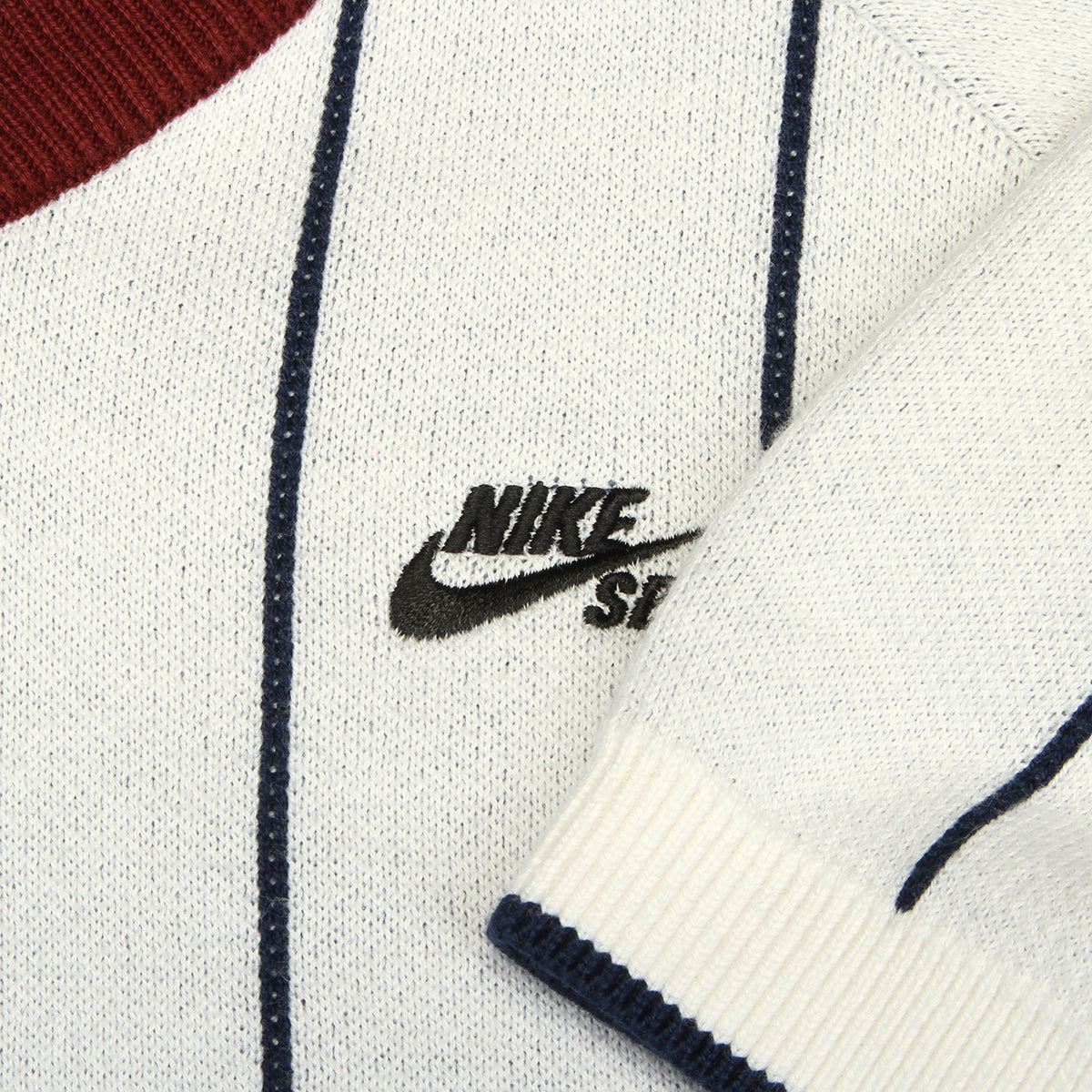Nike SB - Striped S/S Polo Sweater
Style # HQ9018-133
Color : Sail / Midnight Navy / Dark Team Red