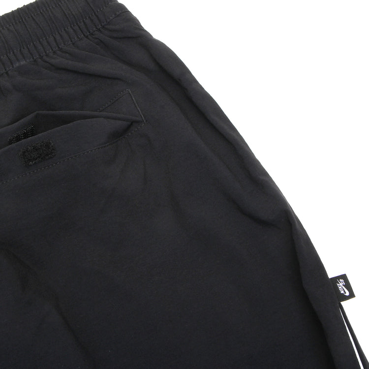 Nike SB - Switch Drill Woven Pant
Style # IQ6271-010
Color : Black