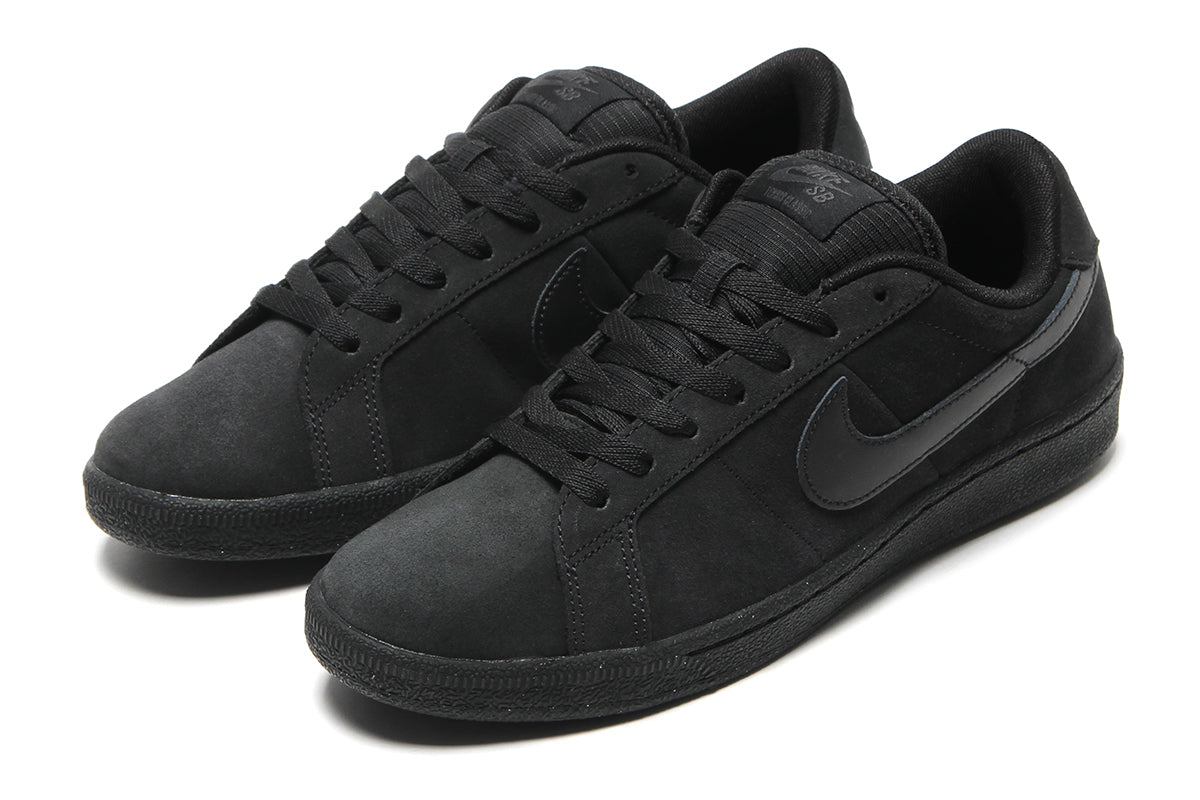 Nike SB - Zoom Tennis Classic
Style # HF7386-003
Color : Black / Black / Off Noir