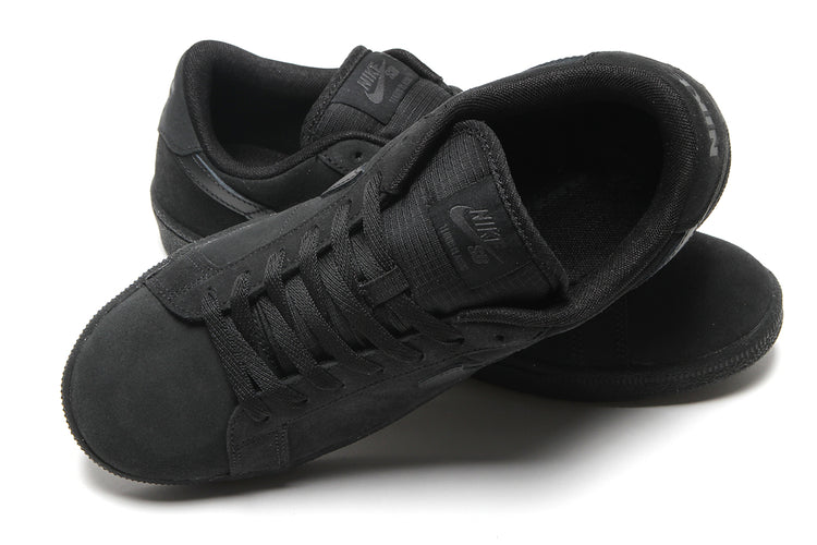Nike SB - Zoom Tennis Classic
Style # HF7386-003
Color : Black / Black / Off Noir
