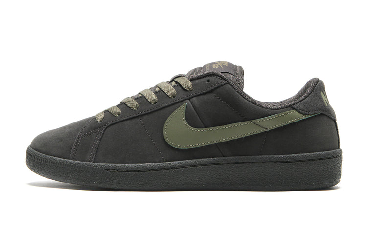 Nike SB - Zoom Tennis Classic
Style # HF7386-200
Color : Deep Pewter / Medium Olive
