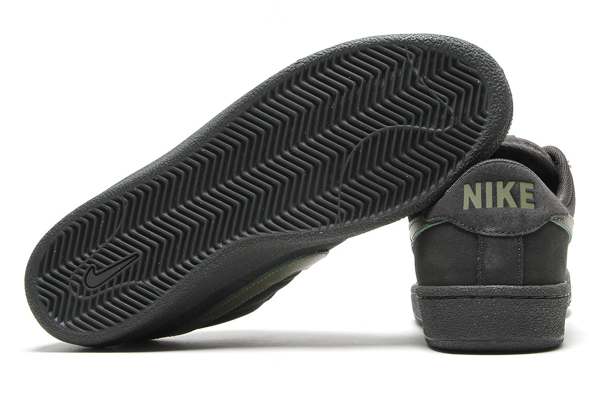 Nike SB - Zoom Tennis Classic
Style # HF7386-200
Color : Deep Pewter / Medium Olive