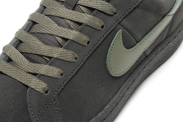Nike SB - Zoom Tennis Classic
Style # HF7386-200
Color : Deep Pewter / Medium Olive