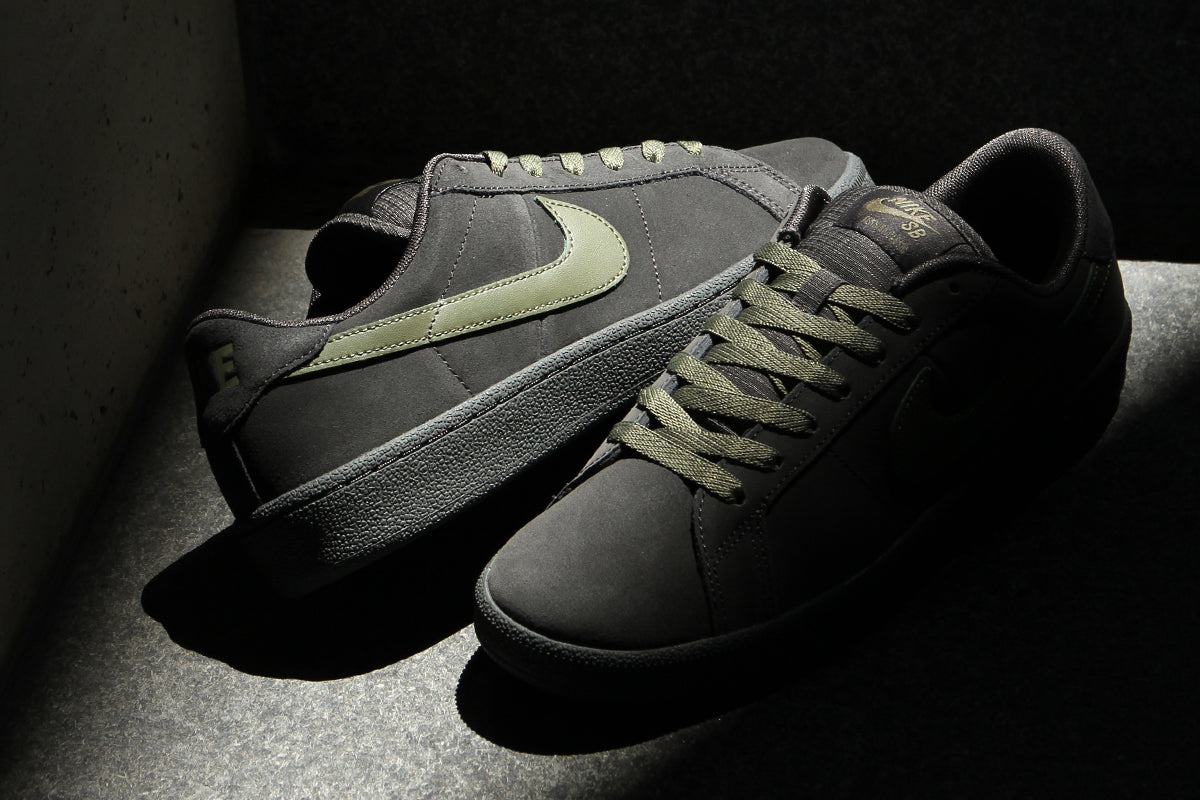Nike SB - Zoom Tennis Classic
Style # HF7386-200
Color : Deep Pewter / Medium Olive