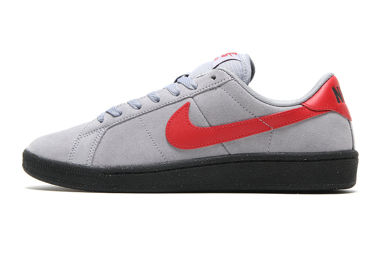 Nike SB - Zoom Tennis Classic
Style # HF7386-005
Color : Stealth / Gym Red / Black