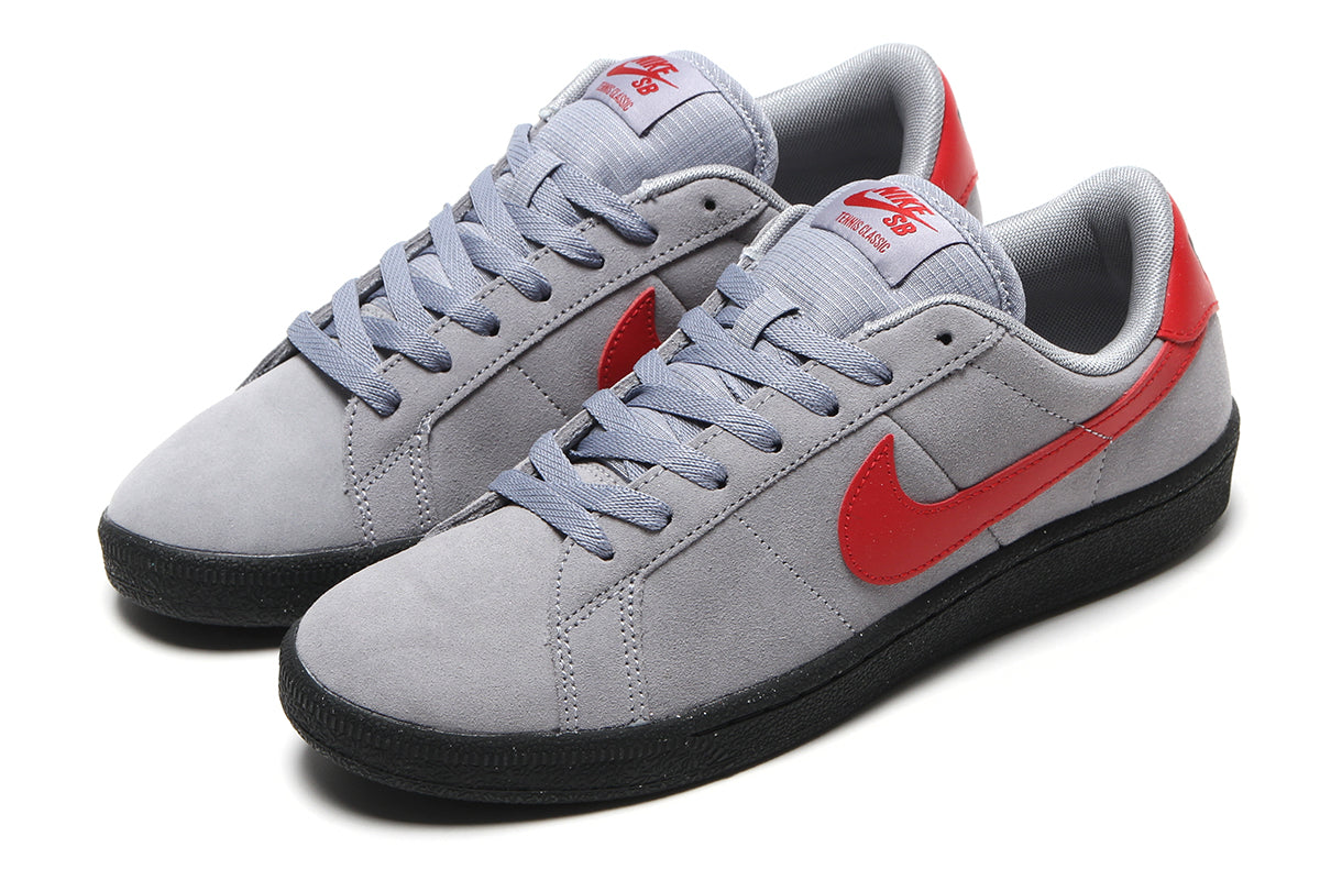 Nike SB - Zoom Tennis Classic
Style # HF7386-005
Color : Stealth / Gym Red / Black