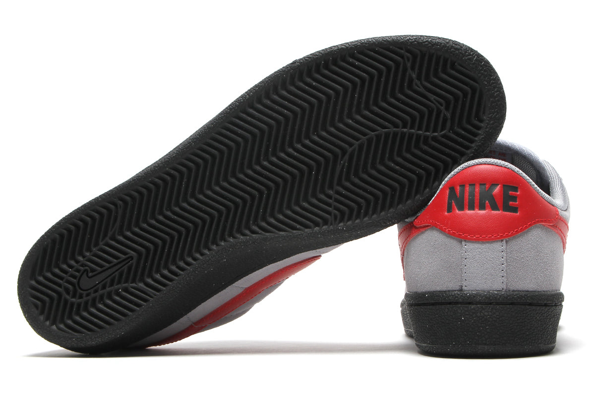 Nike SB - Zoom Tennis Classic
Style # HF7386-005
Color : Stealth / Gym Red / Black