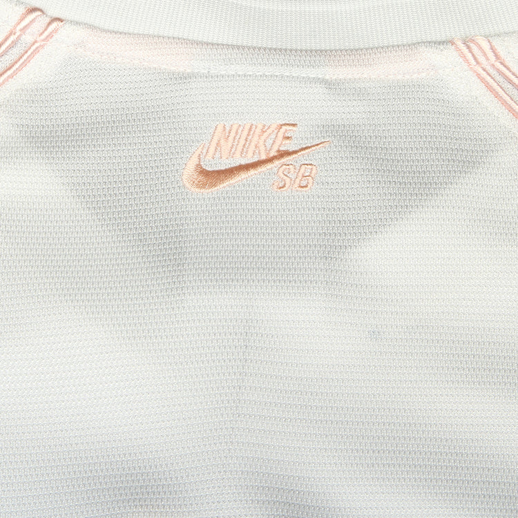 Nike SB - AF1 Yuto Jersey
Style # IM5465-100
Color : Summit White
