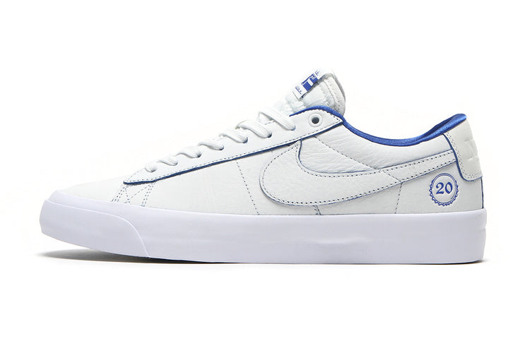 Nike SB | Zoom Blazer Low Pro GT
Style # FZ1300-100
Color : Summit White / Game Royal