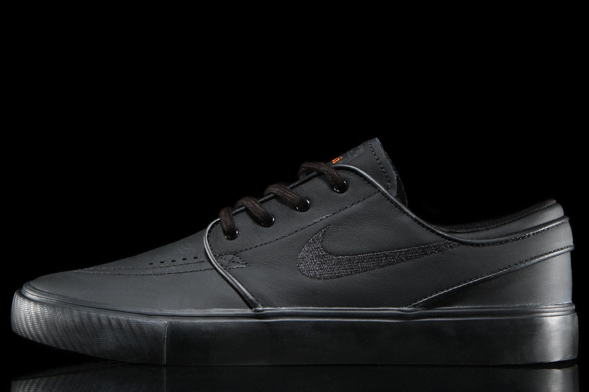 Nike SB | Zoom Janoski OG+
Style # FQ7621-001
Color : Black