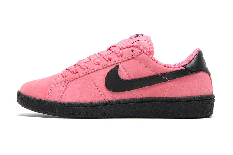 Nike SB - Zoom Tennis Classic
Style # IQ8394-600
Color : Hyper Pink / Black