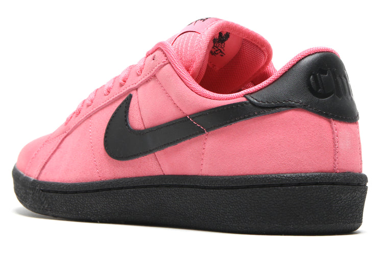 Nike SB - Zoom Tennis Classic
Style # IQ8394-600
Color : Hyper Pink / Black