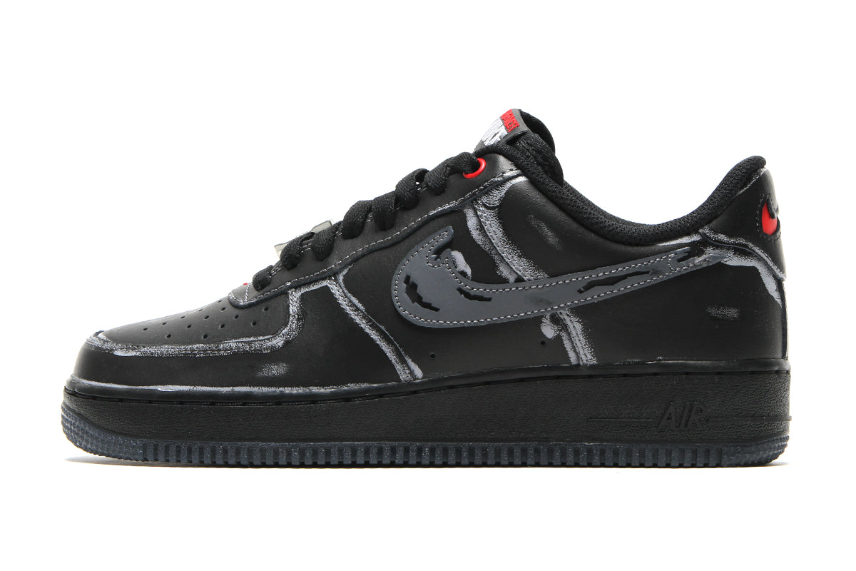 Nike - Air Force 1 '07
Style # IZ1207-010
Color : Black / Stealth / Gym Red / Metallic Silver