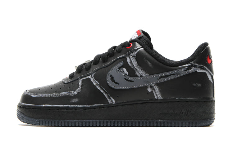 Nike - Air Force 1 '07
Style # IZ1207-010
Color : Black / Stealth / Gym Red / Metallic Silver