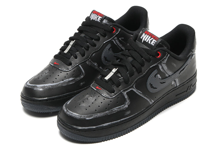 Nike - Air Force 1 '07
Style # IZ1207-010
Color : Black / Stealth / Gym Red / Metallic Silver