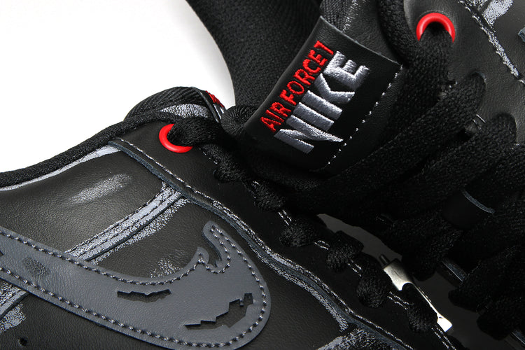 Nike - Air Force 1 '07
Style # IZ1207-010
Color : Black / Stealth / Gym Red / Metallic Silver