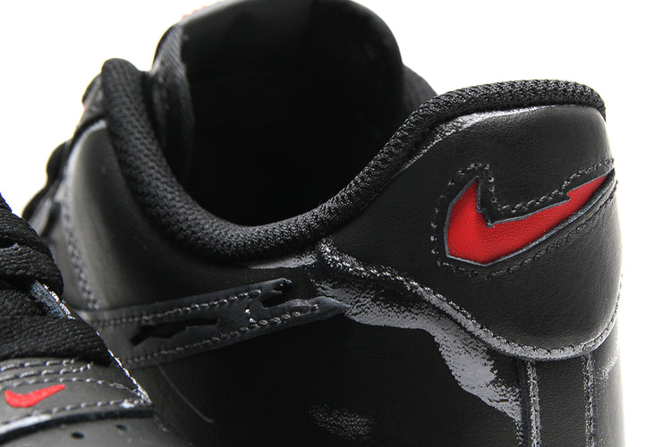 Nike - Air Force 1 '07
Style # IZ1207-010
Color : Black / Stealth / Gym Red / Metallic Silver