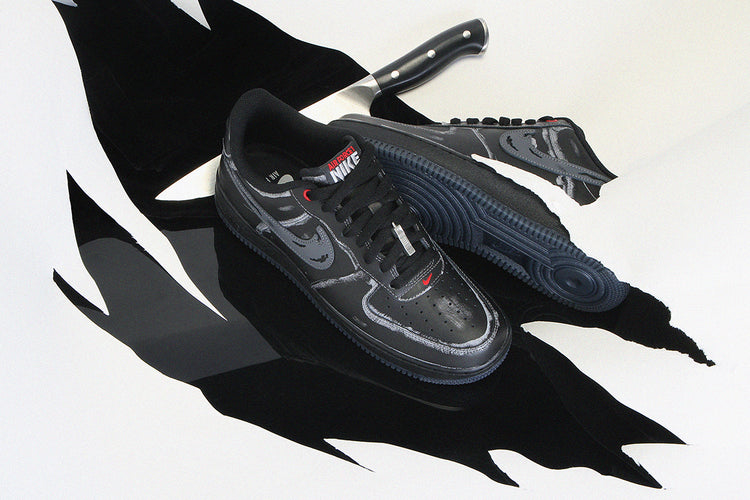 Nike - Air Force 1 '07
Style # IZ1207-010
Color : Black / Stealth / Gym Red / Metallic Silver
