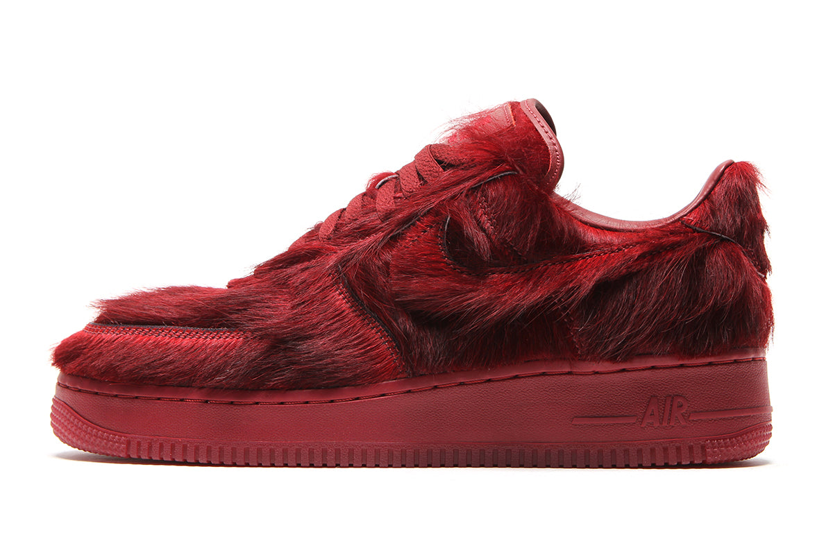 Nike - Air Force 1
Style # IR1940-600
Color : Team Red / Team Red