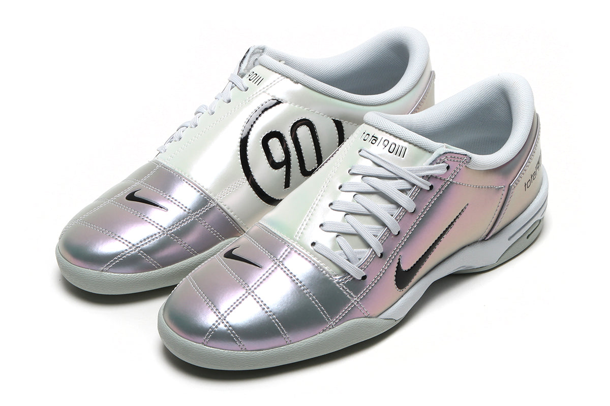 Nike - Total 90 Premium
Style # IM3500-100
Color : Off White / Black / Light Silver